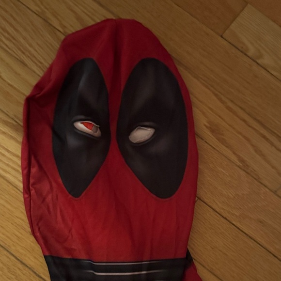Marvel Deadpool Superhero Adult Halloween Costume - Picture 5 of 6